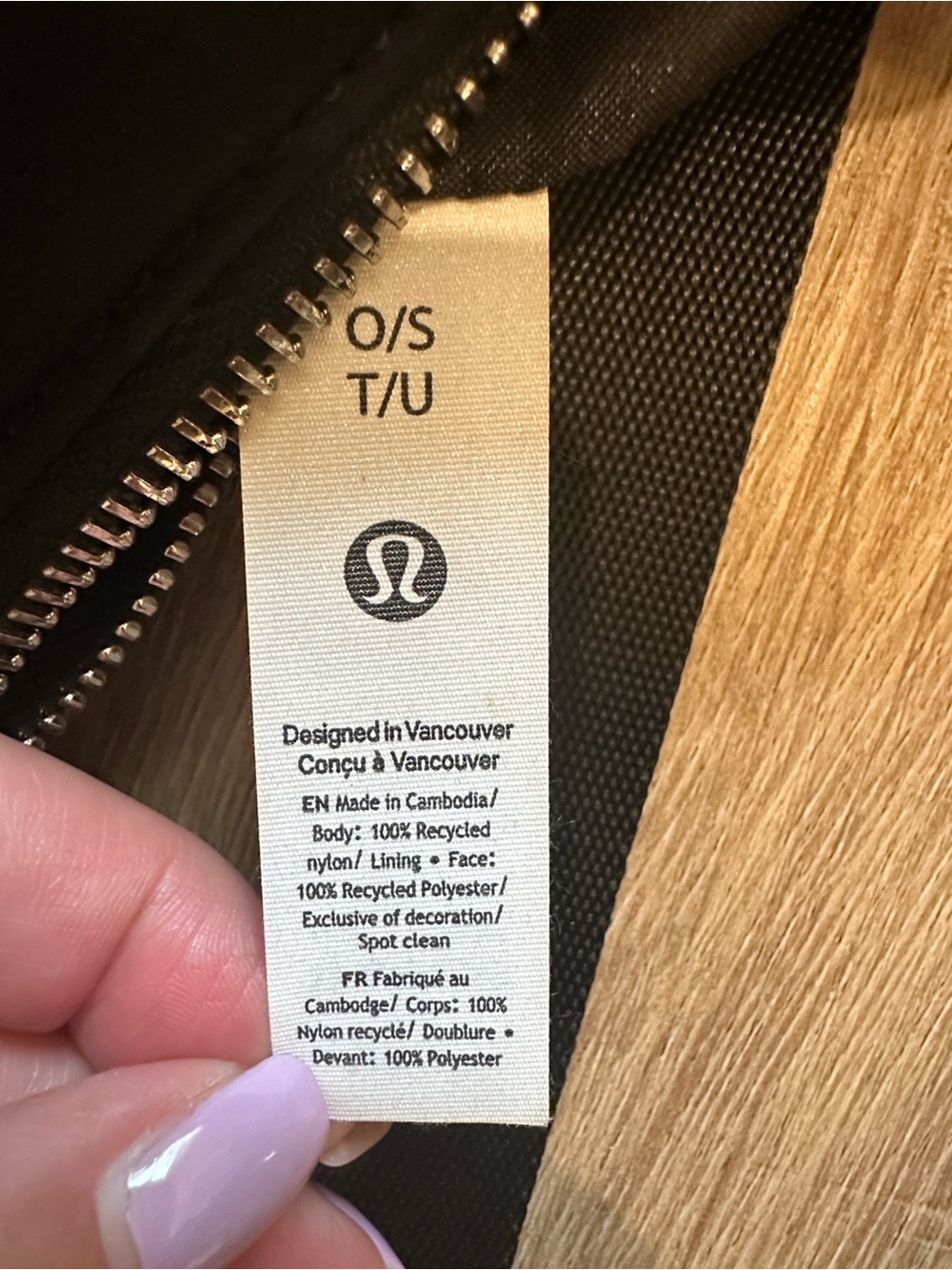 lululemon athletica City Essentials Small Shoulder Bag with Silver Logo Accent - Picture 8 of 13